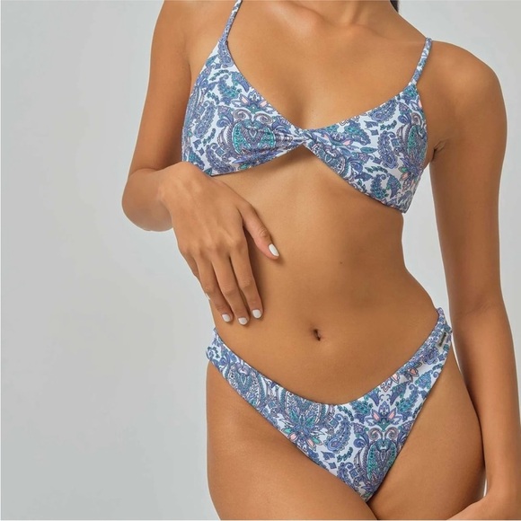 New Blackbough Swim Paisley Swimsuit medium - Picture 3 of 9